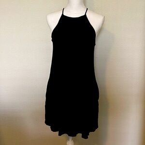 Socialite Halter Neck Dress With Pockets, Black, GUC